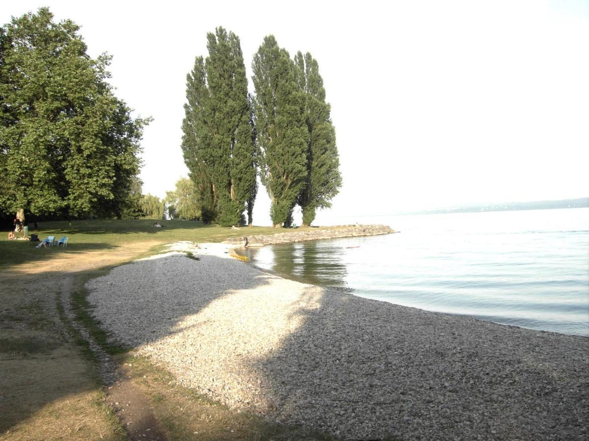 Littoral Lac Gorgier Kültér fotó